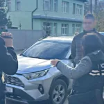 Посадовця Дрогобицької РВА підозрюють у масштабному земельному шахрайстві та використанні підроблених документів