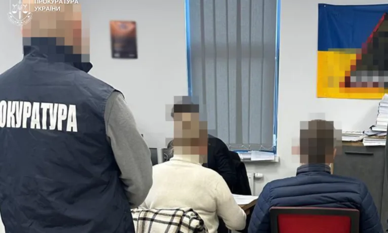 Директор товариства у Зимній Воді самовільно захопив понад 2 га землі: йому повідомлено про підозру