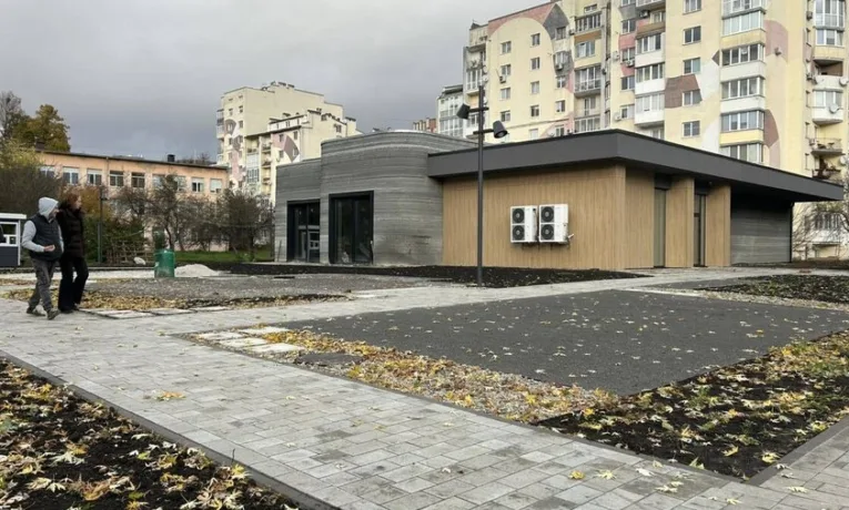 У Львові завершують облаштування 3D-школи на вулиці Варшавській