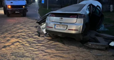 На Львівщині зіткнулися легковик та вантажівка, є жертви