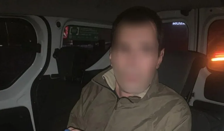 На Львівщині затримали 42-річного чоловіка, який вкрав скриньку для пожерт