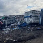 На сміттєзвалищі у Стрию зіткнулися дві вантажівки