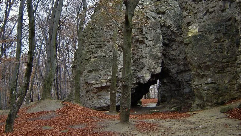 На Львівщині біля «Чотових скель» знайшли тіло 58-річного чоловіка