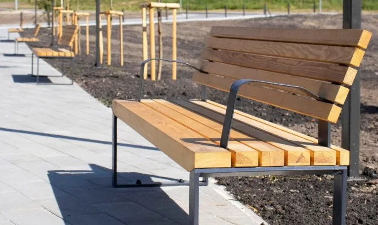 Заступник мера Львова пропонує бізнесам подарувати місту лавки по 25 тисяч гривень