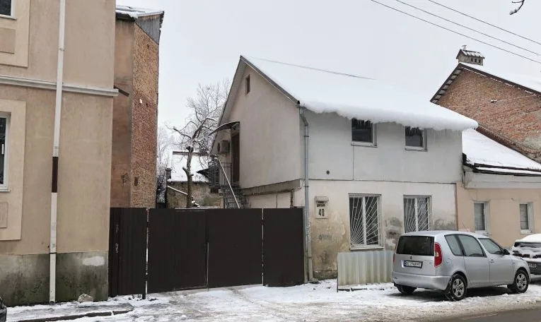 У Львові суд зобов’язав чоловіка повернути громаді самовільно зайняте приміщення
