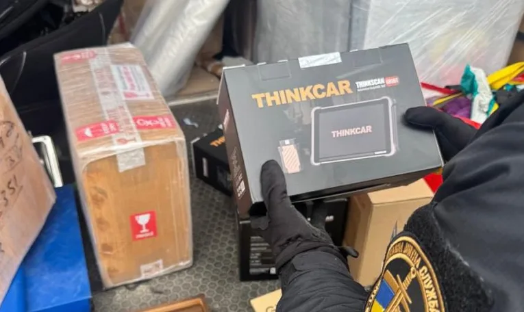 На митних пунктах Львівщини виявили спроби незаконного ввезення товарів на майже 900 тисяч гривень