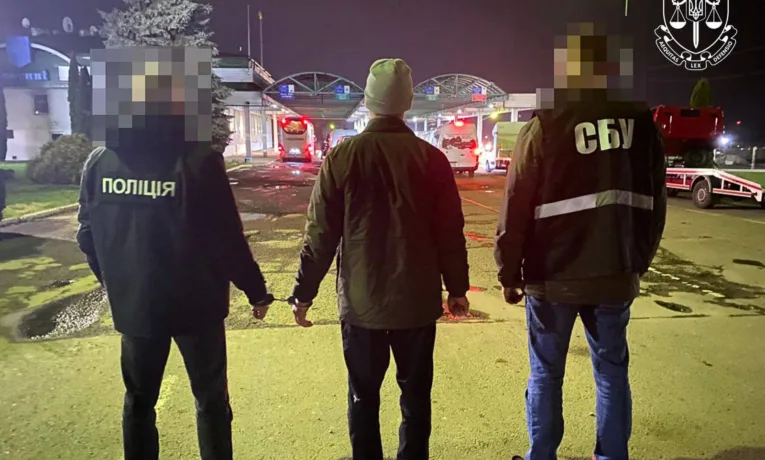 На кордоні з ЄС у Львівській області затримано українця, який воював на боці росії