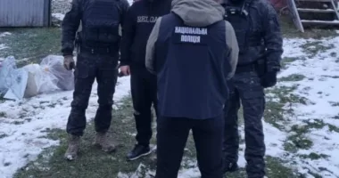 На Львівщині поліцейські викрили зловмисника, який зробив «врізку» в магістральний нафтопродуктопровід