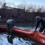 Невідома речовина в річці на Львівщині: на місці працюють рятувальники