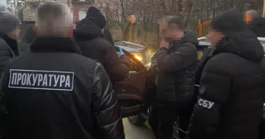 На Львівщині двоє чоловіків «продавали» втечу за кордон на човні за 13 тисяч доларів