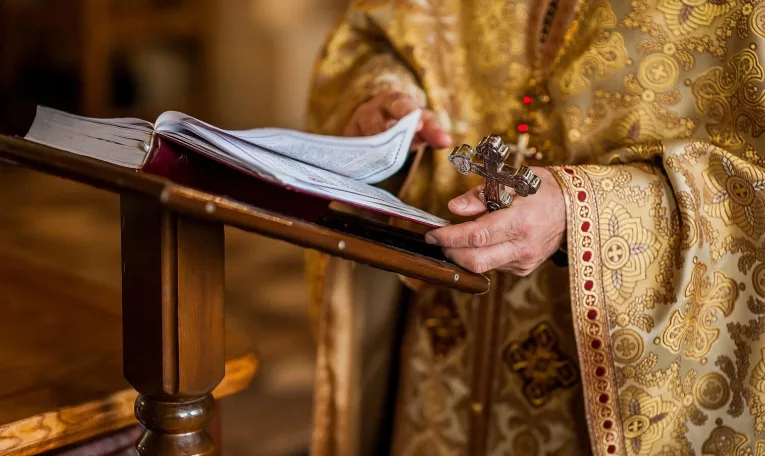 СБУ викрила схему продажу фіктивних духовних санів для уникнення мобілізації