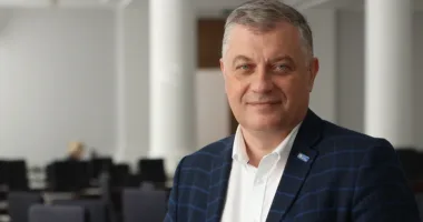 Від генераторів до оборонних технологій: інтерв’ю з Олексою Возняком про те, як міська ваучерна програма підтримує львівських підприємців під час війни