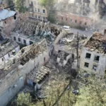 У Львові на місці зруйнованих російським обстрілом будинків створять громадський простір