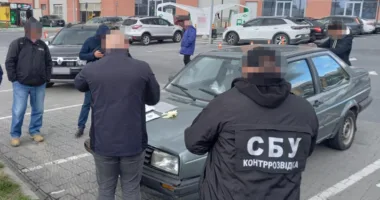 Суд у Львові оштрафував директора благодійного фонду за незаконне переправлення військовозобов’язаного за кордон