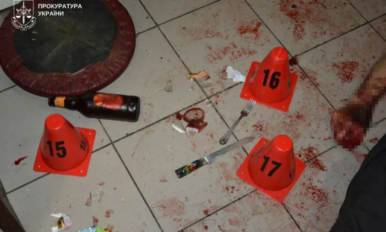 На Львівщині судитимуть чоловіка, який до смерті побив свого товариша під час застілля