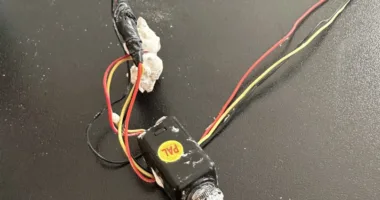 У кабінеті голови Шевченківської райадміністрації Львова знайшли прихований пристрій, схожий на прослуховувальний