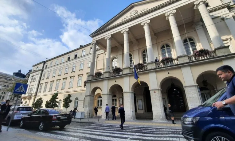 У Львові відреставрують фасад театру імені Марії Заньковецької