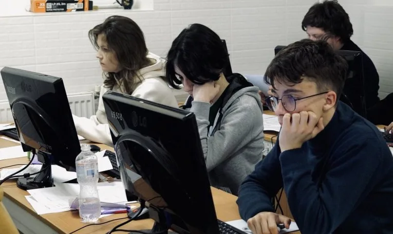 Учні зі Львова відмовилися реєструватися на всеукраїнську олімпіаду з інформатики через російські зв’язки платформи Eolymp