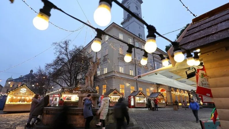 У Львові на площі Ринок два тижні працюватиме різдвяний ярмарок