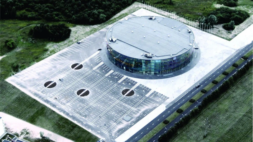 Суд повернув громаді Львова понад 6 гектарів землі під недобудованою ареною Євробаскету на Кульпарківській