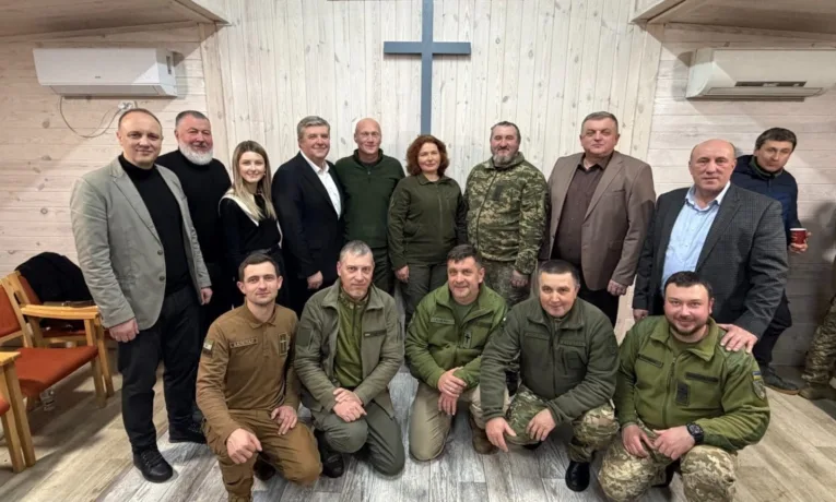 Для військовослужбовців ОК “Захід” освятили новий Міжконфесійний духовний центр