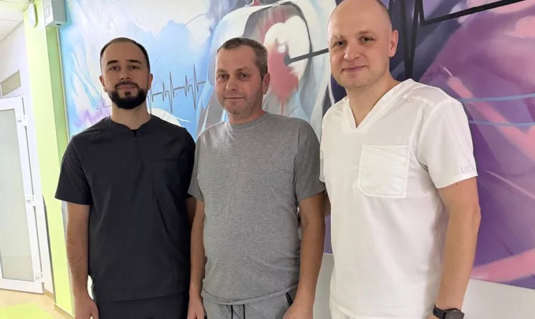 Львівські лікарі врятували чоловіка, серце якого отримувало лише 10% кровопостачання