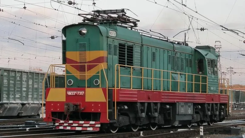 На Львівщині через зіткнення BMW з локомотивом загинула 58-річна жінка