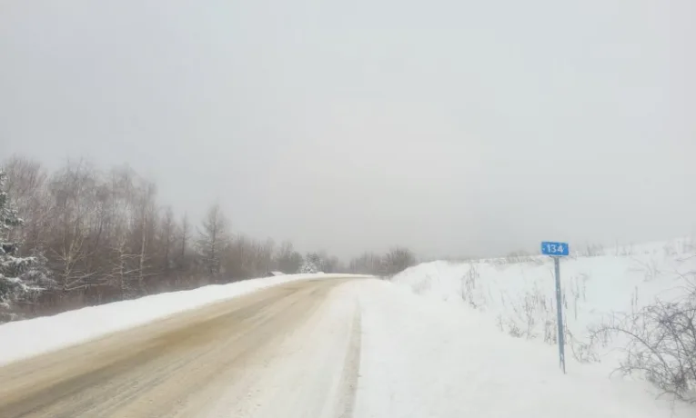 На Львівщині дорожні служби працюють у посиленому режимі через негоду