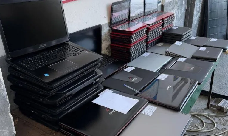 На кордоні львівські митники викрили “аномалію” на понад 600 тисяч гривень: контрабанду техніки