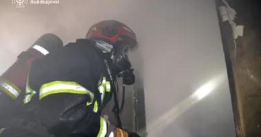 На Львівщині вогнеборці врятували від знищення вогнем два житлові будинки