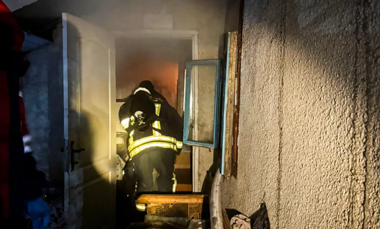 На Львівщині під час пожежі в житловому будинку загинула жінка