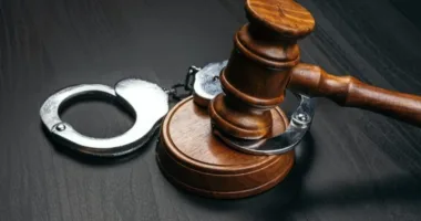 Суд виніс вирок чоловіку за вбивство знайомого під час застілля