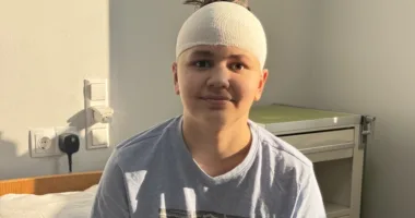 У Львові лікарі видалили рідкісну пухлину головного мозку 12-річному хлопчику