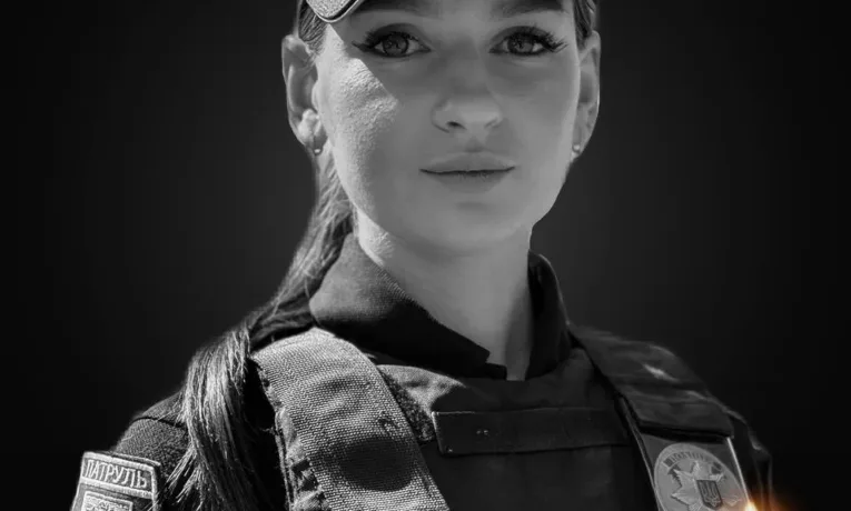 Під час нічного теракту у Львові загинула 23-річна поліцейська Вікторія Шпілька