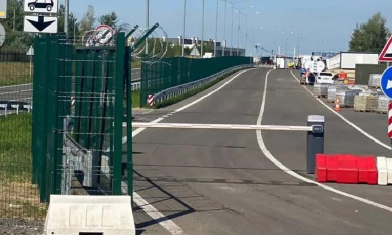 1 гривня тендер не виграє: скандальну азербайджанську компанію AzVirt відхилили з тендеру на ремонт дороги Львів–Краковець