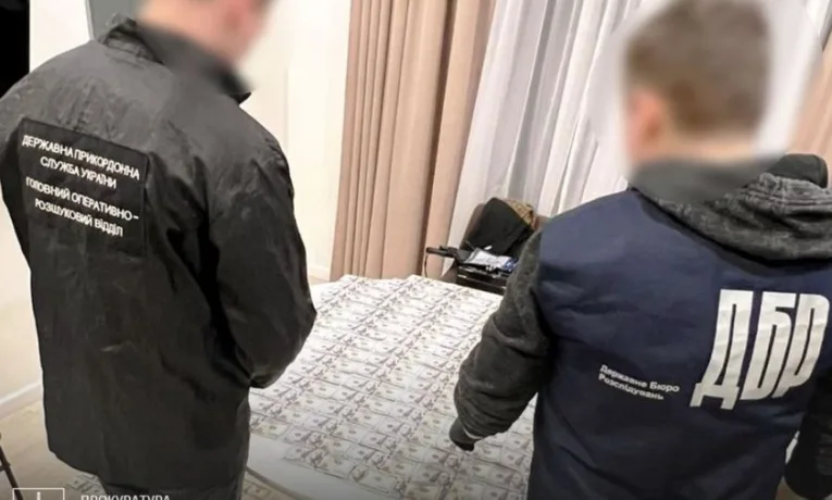 На Львівщині викрили схему незаконного виїзду за кордон військовозобов’язаних із використанням паспортів померлих