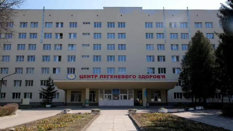 Центр легеневого здоров’я на Львівщині замовив укриття за 43,8 млн грн: аудитори виявили завищені ціни
