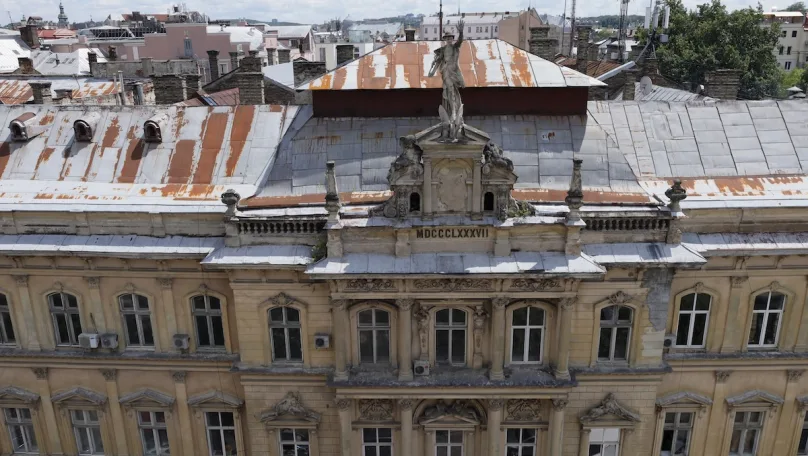 ТОВ «Малярство» стало одноосібним власником будинку колишньої Дирекції Залізниці у Львові