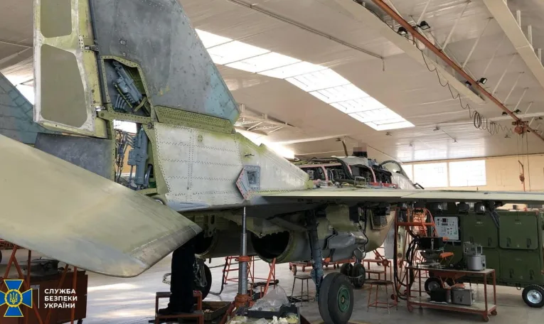 У Львові розслідують розкрадання запчастин із чотирьох літаків «МіГ-29»