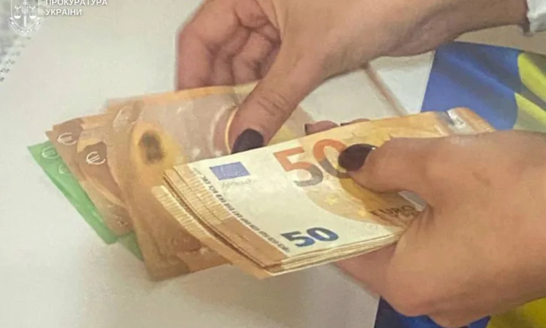 Апеляційний суд підтвердив вирок колишній лікарці-алергологу зі Львівщини за хабар у $3 000