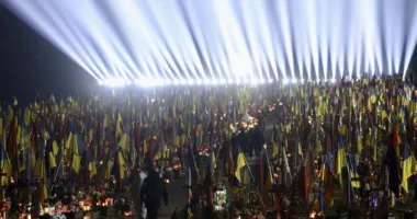 У Львові над могилами військових запалять промені пам’яті