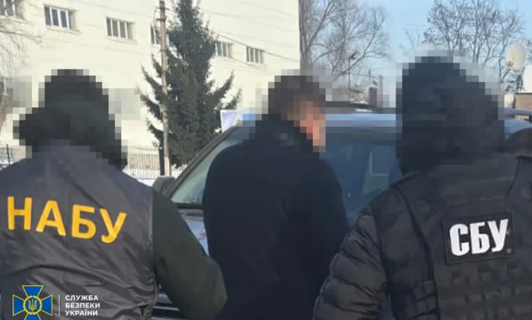 СБУ та НАБУ викрили чинного народного депутата на оборудках із землею НААН на Львівщині на понад 30 млн грн