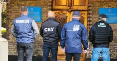 У Львові судитимуть керівника відділу правоохоронного органу за безпідставні виплати підлеглій