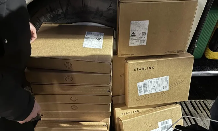Аномальні Starlink: у «Шегинях» львівські митники виявили незадекларовані системи супутникового зв’язку