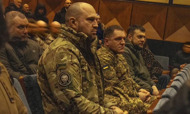 Закритий показ став початком шляху документального фільму «Омега». Попереду — фестивальні покази, а згодом стрічка вийде у прокат в українських кінотеатрах.