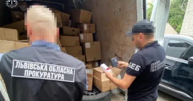 На Львівщині судитимуть чоловіка за контрабанду елітних товарів майже на 30 млн грн