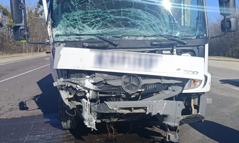 На Львівщині внаслідок ДТП травмований 64-річний водій мінівена