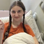 У 17-річної мешканки Львівщини виросла киста яєчника розміром з трилітрову банку