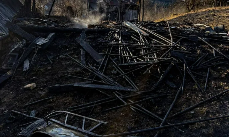 На Самбірщині ліквідували пожежу в господарській будівлі: ніхто не постраждав