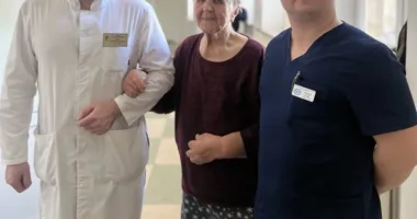 Хірурги успішно прооперували 84-річну жінку з дзеркально розташованими внутрішніми органами